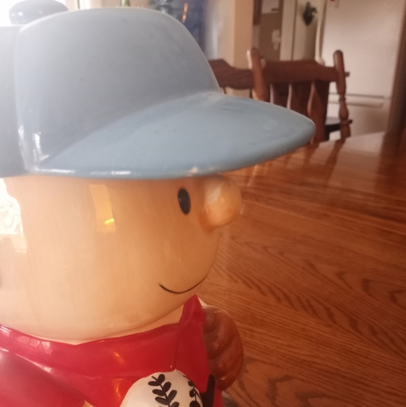 Charle Brown Ceramic Cookie Jar - Picture 7 of 8